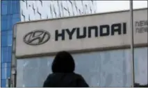  ?? THE ASSOCIATED PRESS ?? Air bags in some Hyundai and Kia cars failed to inflate in crashes and four people are dead. Now the U.S. government’s road safety agency wants to know why.