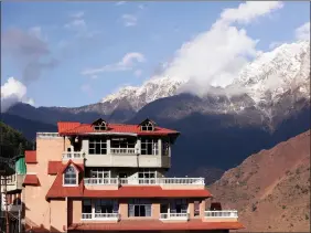  ?? ?? A hotel that had to be dismantled due to continuous land subsidence, in Joshimath, Uttarakhan­d on 13 January 2023. ANI