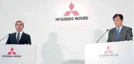  ?? AP ?? Terzo gruppo mondiale. Carlos Ghosn presidente di Renault-Nissan con il ceo di Mitsubishi ,Osamu Masuko