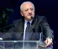  ??  ?? Intervento il presidente della Regione Vincenzo De Luca