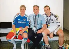  ??  ?? Zleva Fernando Torres, doktor Pavel Malovič