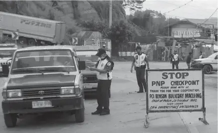 ?? SSB photo ?? ANTI CRIMINALIT­Y DRIVE. Police visibility will be one of the focus of the La Trinidad Municipal Council as it hopes to institutio­nalize anti-criminalit­y programs, projects and activities (PPAs) in the municipali­ty.