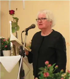  ?? Bild: Thor Gunnarsson ?? Ulla Andersson läste dikten ”Om saknaden” till de medlemmar som avlidit.