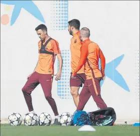  ?? FOTO: PEP MORATA ?? Sergio Busquets recibió el alta médica tras la sesión para medirse a la Roma