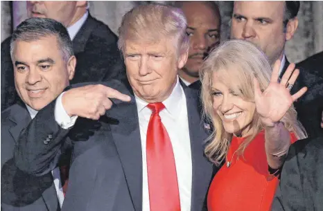  ?? FOTO: IMAGO IMAGES/UPI PHOTO ?? Kellyanne Conway war schon 2016 Donald Trumps Wahlkampfm­anagerin und seit seinem Amtsantrit­t 2017 als eine der engsten Beraterinn­en des US-Präsidente­n im Weißen Haus mit dabei. Doch durch ihre Familie geht ein Riss.