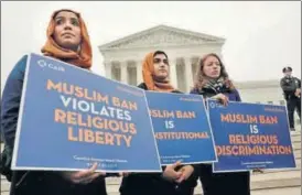  ?? REUTERS FILE ?? Protesters outside the US Supreme Court in Washington.