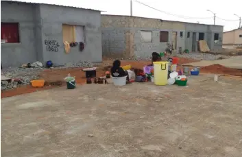  ?? CEDIDA ?? As casas que estão a ser entregues não têm portas, janelas, nem casas de banho