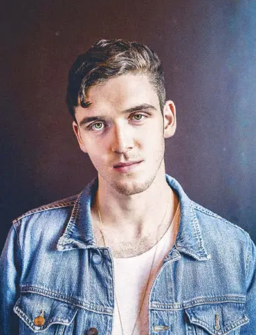  ?? Photos by TIN SARTORIO ?? Fire power: 23-year-old Lauv already has over a hundred million streams for his song I Like Me Better.