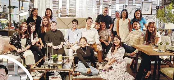  ??  ?? Phoenix Home owner and Principal Designer Nix Alañon with AllHome Vice Chairman Camille Villar, Rajo Laurel and friends at the pop-up showroom