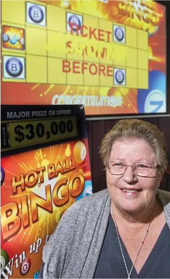  ?? PHOTO: NEV MADSEN ?? BIG WIN: Lorraine Jarvis defied the odds for the biggest bingo win in Toowoomba history of $85,000 at the Toowoomba Sports Club.