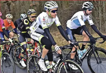  ??  ?? Malgré son changement d’équipe, Barguil vise le même objectif : conserver son maillot à pois rouges.