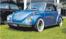  ??  ?? Bei der Käfer-Ausstellun­g ist der Super Beetle Cabriolet aus dem Jahr 1978 einer der Höhepunkte.