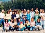  ??  ?? 1987 I giovani della Ccdc a Malga Brominetto