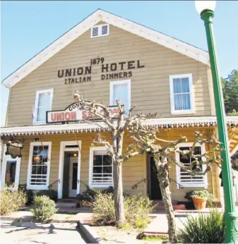  ?? Stephanie Wright hession / Special to The Chronicle ?? Occidental’s Union Hotel offers pastries and coffee in the daytime and substantia­l dinners.