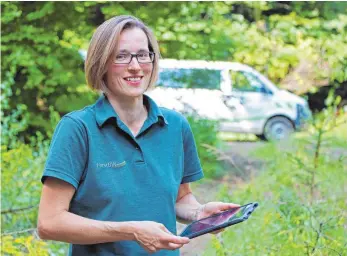  ?? FOTO: ANDREAS SPENGLER ?? Sachgebiet­sleiterin bei Forst BW, Karin Ott, ist Initiatori­n für das Tablet-Projekt im Landkreis.