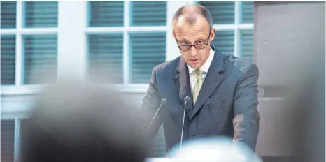  ?? FOTO: DPA ?? Friedrich Merz 2015 bei einer Konferenz in Berlin als Vorstandsv­orsitzende­r der Atlantik-Brücke.