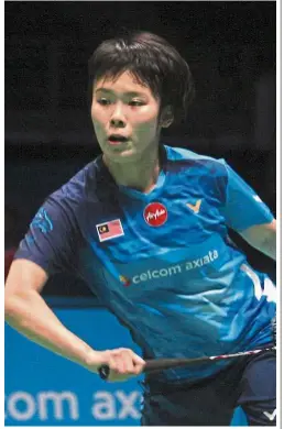  ??  ?? Down and out: Goh Soon Huat (left) and Goh Jin Wei (right picture) are injured and will not be going to the Badminton Asia Championsh­ips in Wuhan.