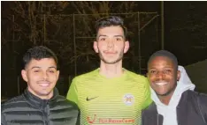  ?? Foto: Hieronymus Schneider ?? Die drei Neuzugänge des SV Türkgücü Königsbrun­n (von links) Kaan Dogan, Ibrahim Tonar und Nelson Wongo.