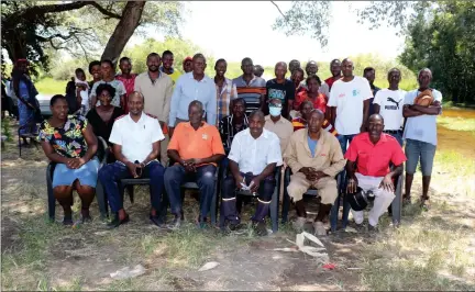  ?? Photo: Aron Mushaukwa ?? Please… Members of the Kabbe community are frustrated by the absence of an immigratio­n office in the area.