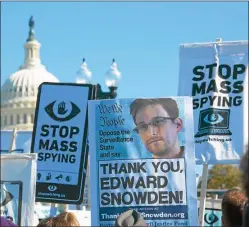  ??  ?? PROTESTAS. Marchas en Washington contra el espionaje ilegal.