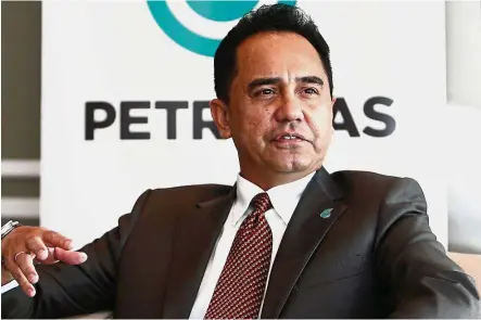  ?? — Reuters ?? Plant on track: Wan Zulkiflee says the Rapid refinery is on track for startup in 2019.