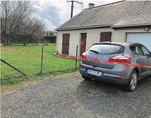  ?? | PHOTO : OUEST-FRANCE ?? À Souvigné, près de Sablé-sur-Sarthe, la maison d’une femme retrouvée morte jeudi matin est toujours sous scellés. Sa voiture, également.