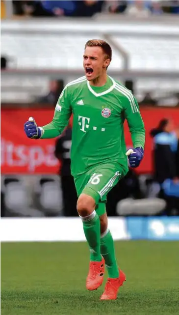  ??  ?? PROFIL
NAMA PENUH: Christian Fruchtl
TARIKH LAHIR: 28 Januari 2000
TEMPAT LAHIR: Bischofsma­is , Jerman TINGGI: 193sm
POSISI: Penjaga gol KELAB SEMASA: Bayern Munich
NOMBOR JERSI: 36 PASUKAN KEBANGSAAN: Jerman B-17 (6 caps)