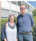  ?? RP-FOTO: WEBER ?? Claudia Polrolnicz­ak und Andreas Kollöchter vom Internatio­nalen Bund in Geldern.