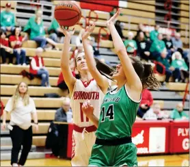  ?? PILOT PHOTO/RUDY MARQUEZ ?? Claire Mcdonald was fouled on this shot attempt in the fourth quarter.