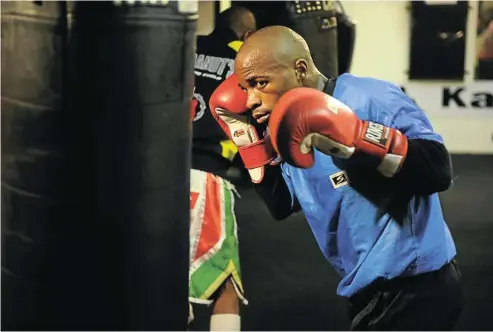  ?? Picture: Sowetan ?? Moruti Mthalane, 38, is no stranger to fighting overseas, having made five successful defences of his IBF flyweight title on foreign soil. He also won his belt abroad.