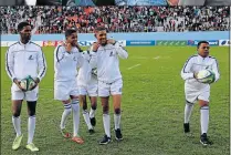  ?? Picture: GALLO IMAGES ?? HAVING A BALL: Ballboys had a fabulous experience when Border Bulldogs took on WP at the Sisa Dukashe Stadium in June