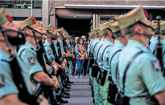  ?? ÁLVARO GARCÍA ?? Varios soldados desfilaban en Madrid el 12 de octubre de 2022.