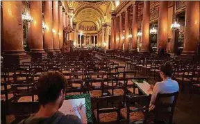  ??  ?? La cathédrale Saint-Pierre, à Rennes, fait partie de l’histoire bretonne.