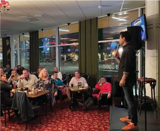  ?? BILD: DANIEL CLAESON ?? Efter två fullsatta standup-kvällar på John Scott’s i Partille Arena är det nu dags för en tredje. På scen: bland annat Matilda Wildmark som gör Partillede­but.