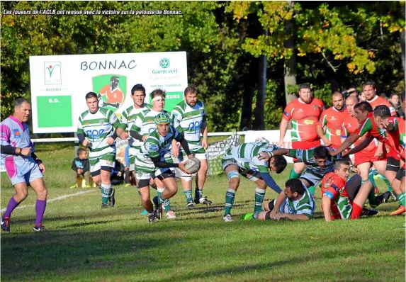  ??  ?? Les joueurs de l’ACLB ont renoué avec la victoire sur la pelouse de Bonnac.