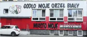  ??  ?? Burmistrz Mokotowa wystąpił w sprawie graffiti do mazowiecki­ego kuratora oświaty, ale ten uchybień nie znalazł