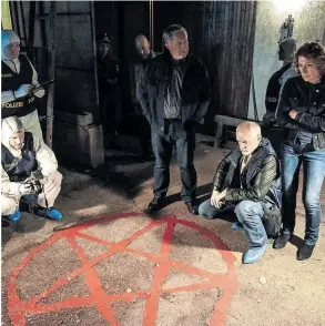  ?? [ ORF/Hubert Mican ] ?? In der neuen „Tatort“-Folge geht es um Okkultismu­s und Satanismus.