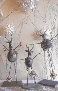  ?? CONTRIBUTE­D PHOTOS ?? Paula Gregg’s reindeer will be among items for sale in the Mistletoe Market.