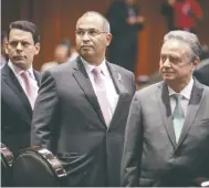  ??  ?? Jaime Hernández, de CFE; Carlos Treviño, de Pemex, y Pedro Joaquín Coldwell, de Sener, ayer al comparecer ante diputados.