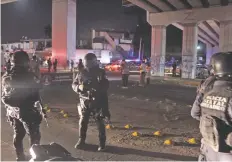  ??  ?? Desde el 25 de septiembre, elementos de las fuerzas federales y estatales asumieron las labores de seguridad en el puerto.