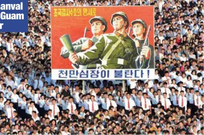  ?? FOTO AFP ?? Woensdag werd in de straten van de Noord-Koreaanse hoofdstad Pyongyang een massale optocht georkestre­erd om de succesvoll­e raketlance­ring te vieren.