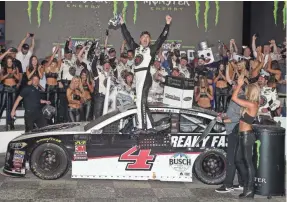  ?? JIM DEDMON/USA TODAY SPORTS ?? Even with changes and a more competitiv­e race, Kevin Harvick came out on top at the NASCAR All-Star Race at Charlotte Motor Speedway.