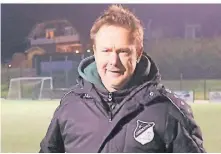  ?? FOTO: NIPKO ?? Steht mit seinen Jungs kurz vor dem Aufstieg in die A-Liga: Rurichs Coach Bernd Nief.