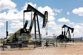  ?? JERRY MCBRIDE/DURANGO HERALD ?? Gas wells in La Plata County, near Durango, Colo. Colorado has one of the most rigorous laws for the oil and gas industry to limit methane emissions, rules that the federal government — under the Obama administra­tion — and other states used as the gold...