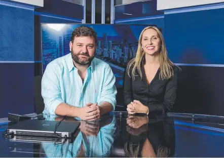  ?? Picture: JERAD WILLIAMS ?? Sky News presenter Paul Murray and Bulletin general manager Clare Starling in Sky’s new studio.