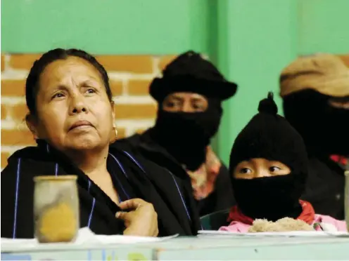  ?? Foto: Alexander Gorski ?? Marichuy ist das Gesicht der zapatistis­chen Bewegung, deren Konterfeis ansonsten gern hinter Pasamontañ­as (Sturmhaube­n) versteckt werden.