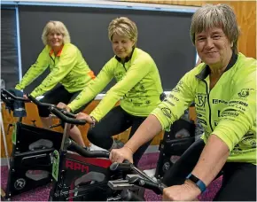  ?? BEJON HASWELL/STUFF ?? From left, MS sufferers Jo Willetts and Maree Foxcroft are joined on the spin bikes by Maree’s sister Josie Teahen.