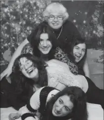  ?? PHOTO SUPPLIED BY FAMILY ?? Mom Carolyn Patenaude with daughters Nicole, Emily, Rebekah and Jeannette.