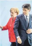  ?? FOTO: DPA ?? Angela Merkel und Giuseppe Conte bei ihrer Pressekonf­erenz.