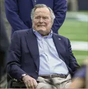  ??  ?? L’ancien président George H. W. Bush est mort à Houston (Texas), entouré de ses proches.